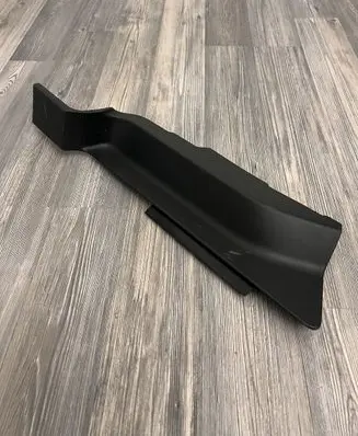 Volvo XC90 Rear seat side bottom trim 39829397