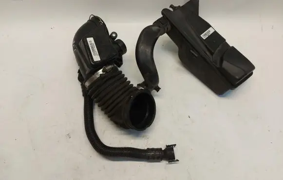Intake resonator