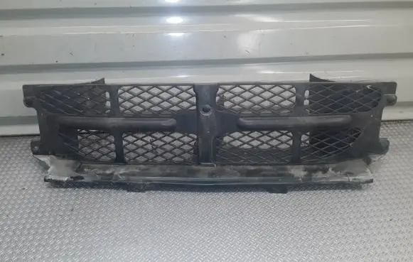 Ford Explorer Front bumper lower grill F87B8C299ha