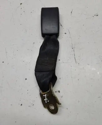 Toyota Corolla E120 E130 Rear seatbelt buckle 070321