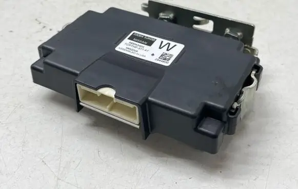 Nissan Navara D23 Other control units/modules 330845JK0B 2944830 M0043404