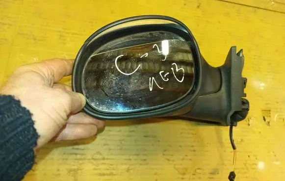 Citroen C3 Front door electric wing mirror 
