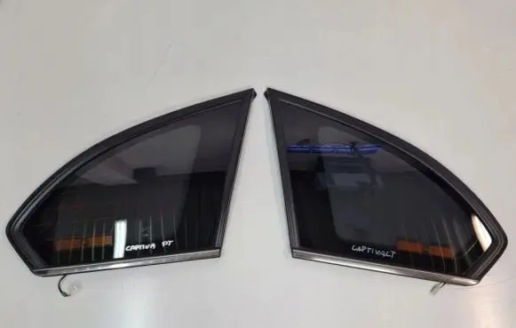 Chevrolet Captiva Rear side window