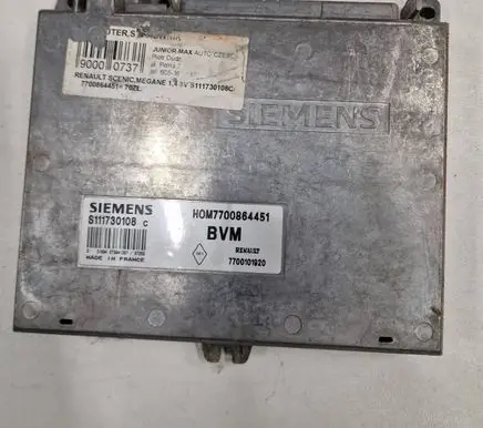 Renault Megane I Engine control unit/module 7700864451 S111730108C 7700101920