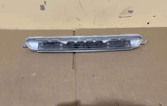 Mercedes-Benz SL R231 Third/center stoplight 024800903 A2189062300 2877