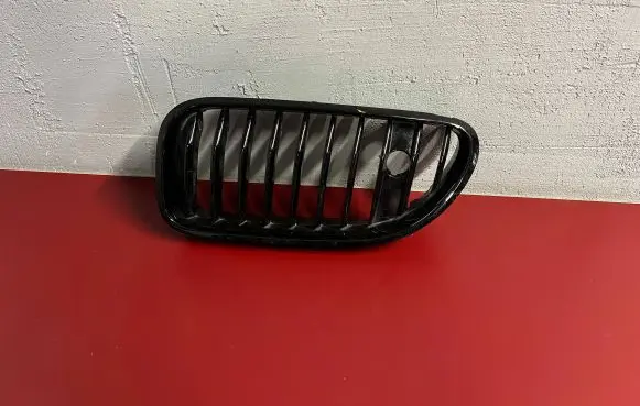 BMW 6 F06 Gran coupe Front bumper upper radiator grill 7212849 51137212849