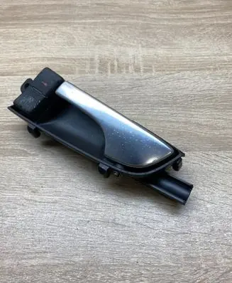 Audi A3 S3 8P Front door interior handle 8P3867019