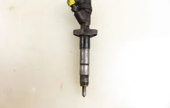 Fuel injector