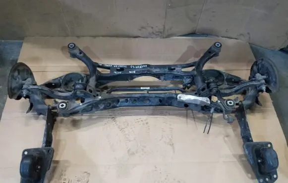 Volkswagen PASSAT B8 Rear beam 