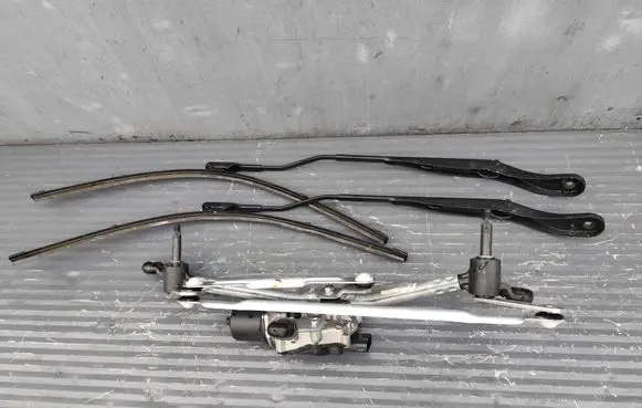 Dacia Sandero III Front wiper linkage and motor 283306875R