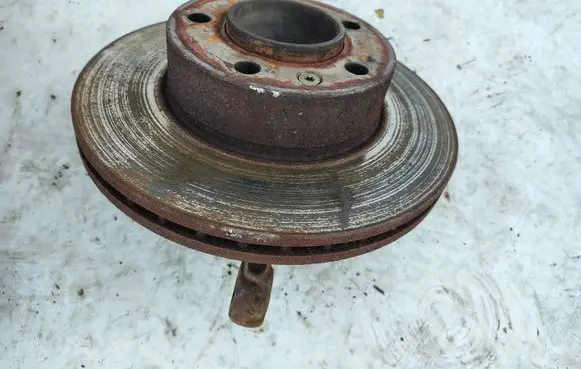 Renault Master II Front wheel hub spindle knuckle 