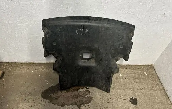 Mercedes-Benz CLK A209 C209 Engine splash shield/under tray