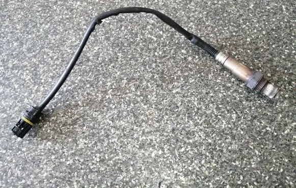 Mercedes-Benz C W203 Lambda probe sensor 0015400517
