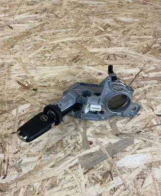 Opel Astra H Ignition lock N0501881 2421430