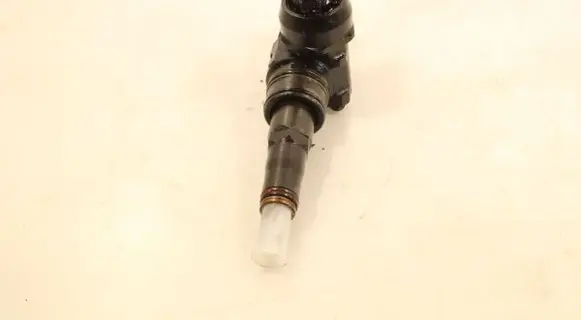 Audi A4 S4 B7 8E 8H Fuel injector 0986441524