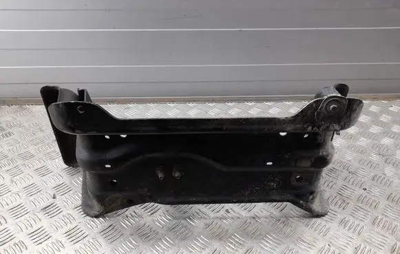 Mercedes-Benz GL X166 Engine mounting bracket A1662401102