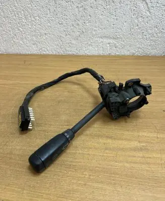 Mercedes-Benz E W124 Wiper speed switch 9614 F3211