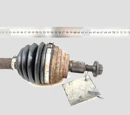 Volkswagen Golf VI Front driveshaft