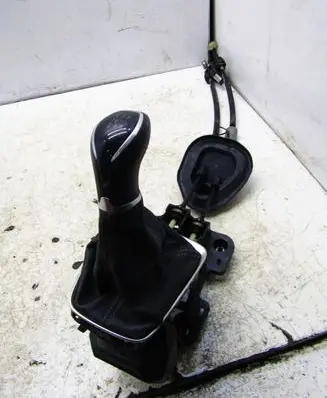 Opel Corsa F Gear selector/shifter in gearbox 9840308980