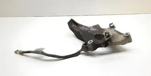 BMW 1 E81 E87 Engine mounting bracket 6775041 22116775041