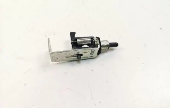 Mazda 3 II Fuel tank opening switch 