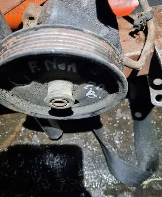 Ford Mondeo MK I Power steering pump