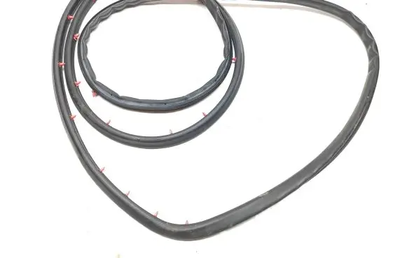KIA Sorento Rubber seal rear door 