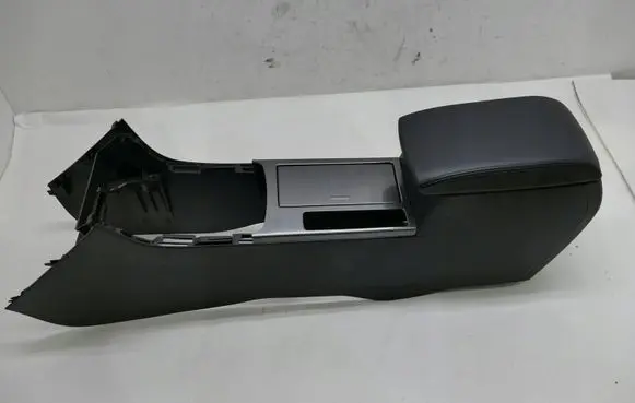 Mazda 6 Center console