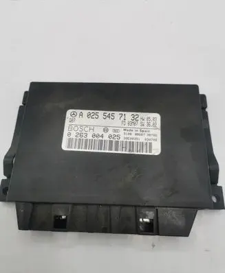Mercedes-Benz E W211 Parking PDC control unit/module A0255457132 0263004025