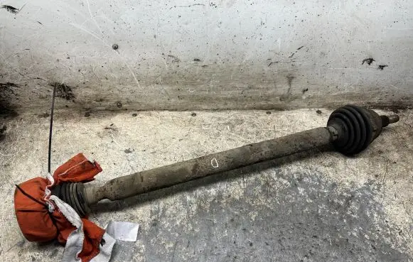 Volkswagen New Beetle Front driveshaft