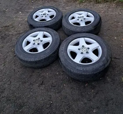 Volkswagen Touareg I R17 alloy rim 
