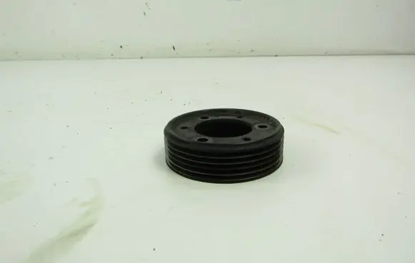 Skoda Fabia Mk1 (6Y) Crankshaft pulley 047121031B