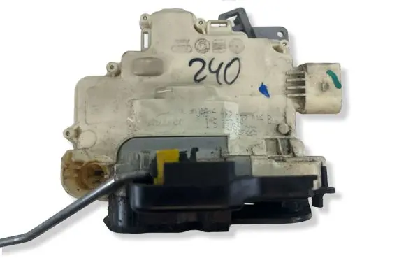 Audi A6 S6 C6 4F Front door lock 4F2837016B