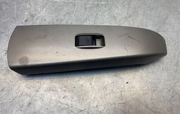 Toyota Prius (NHW20) Electric window control switch 7427247050