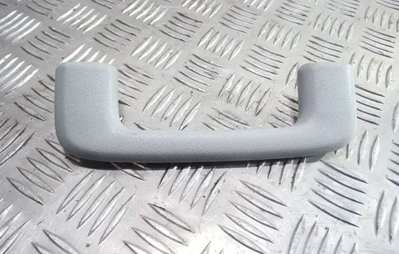 Mitsubishi Lancer VIII Rear interior roof grab handle