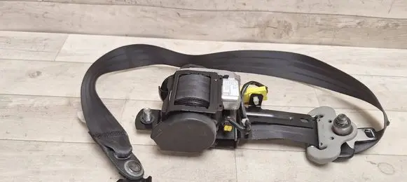 Honda FR-V Front seatbelt 6090763 0436135 E40436135