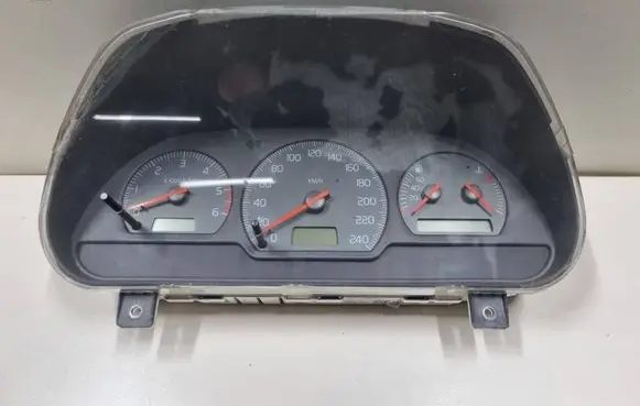 Volvo S70 V70 V70 XC Speedometer (instrument cluster) OP0244021