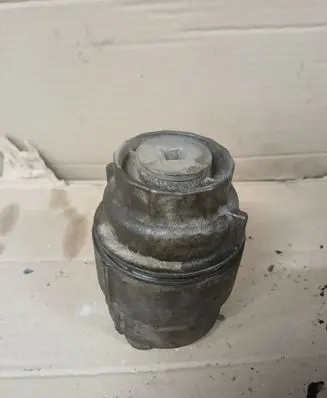 Toyota Corolla Verso E121 Oil filter cover 156200R011