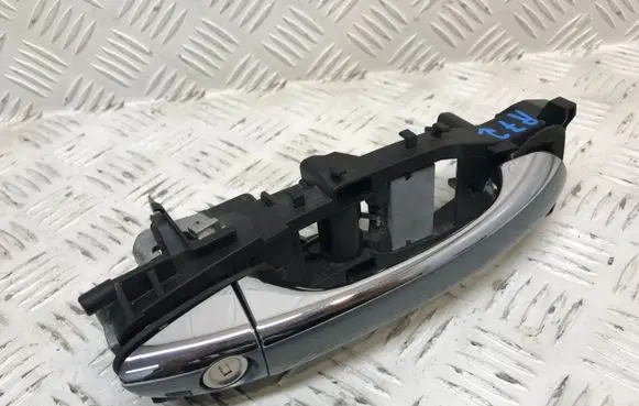 Mercedes-Benz CLS C219 Front door exterior handle 2117600234