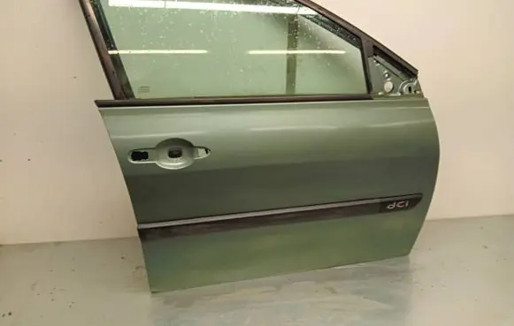 Renault Megane II Front door