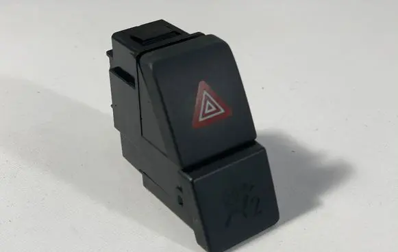 Opel Agila B Hazard light switch 3743052K00