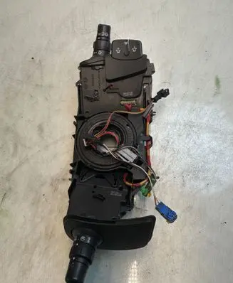 Renault Clio III Other switches/knobs/shifts 8200245499