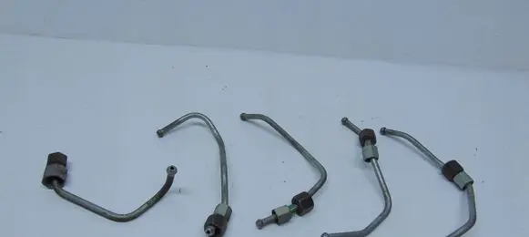 Citroen C4 Cactus Fuel injector supply line/pipe DV6FD