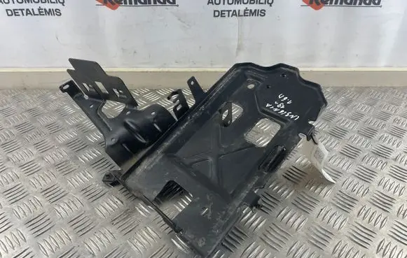 Battery tray