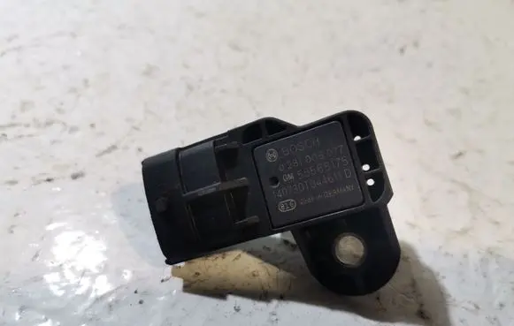 Opel Mokka Air pressure sensor 0281006077