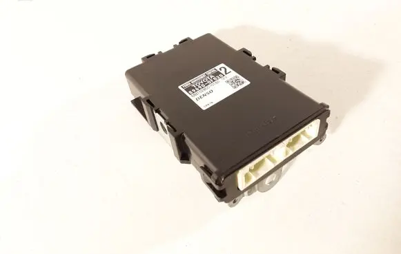 Toyota Verso Engine control unit/module ECU 896900F020 MB1028500160