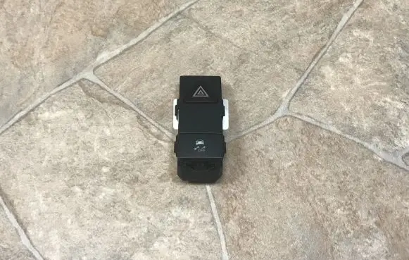 Mercedes-Benz E W212 Hazard light switch 2128207210