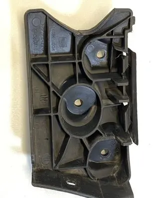 Seat Altea Front bumper mounting bracket 5P0807183A