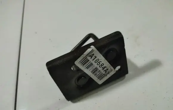 Opel Frontera B Rear door lock loop/hook striker 