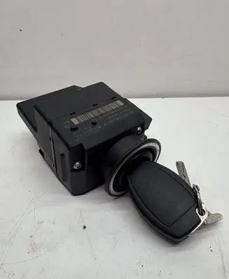 Mercedes-Benz C W203 Ignition lock 2035450308 33002104 33002102